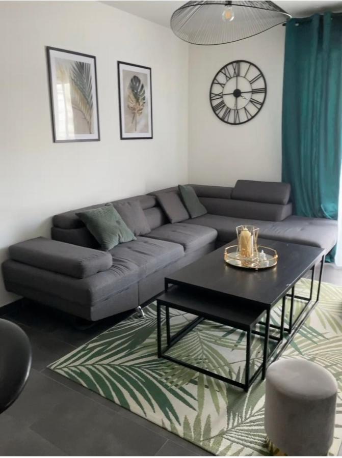 Appartement Vert Корбей-Эссон Экстерьер фото