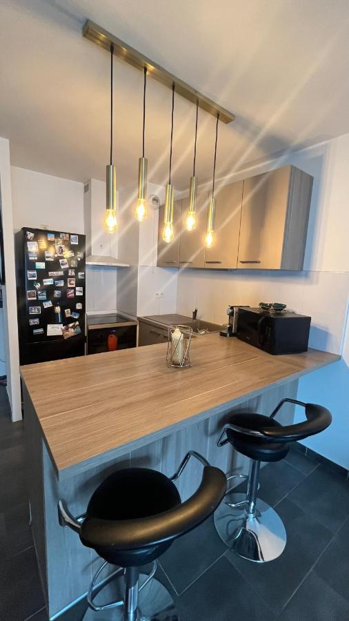 Appartement Vert Корбей-Эссон Экстерьер фото